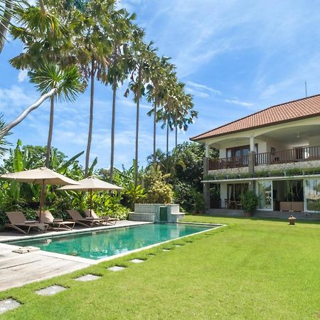 Villa Yenian By Villa Finder Canggu Екстериор снимка