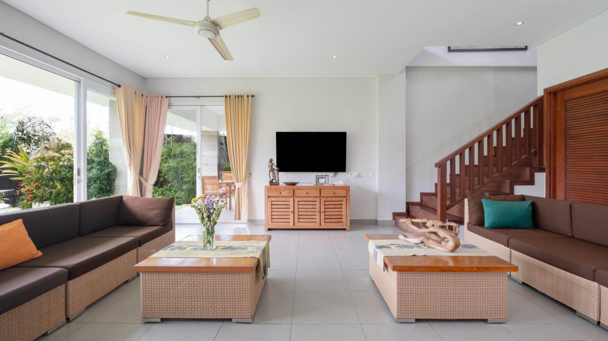 Villa Yenian By Villa Finder Canggu Екстериор снимка