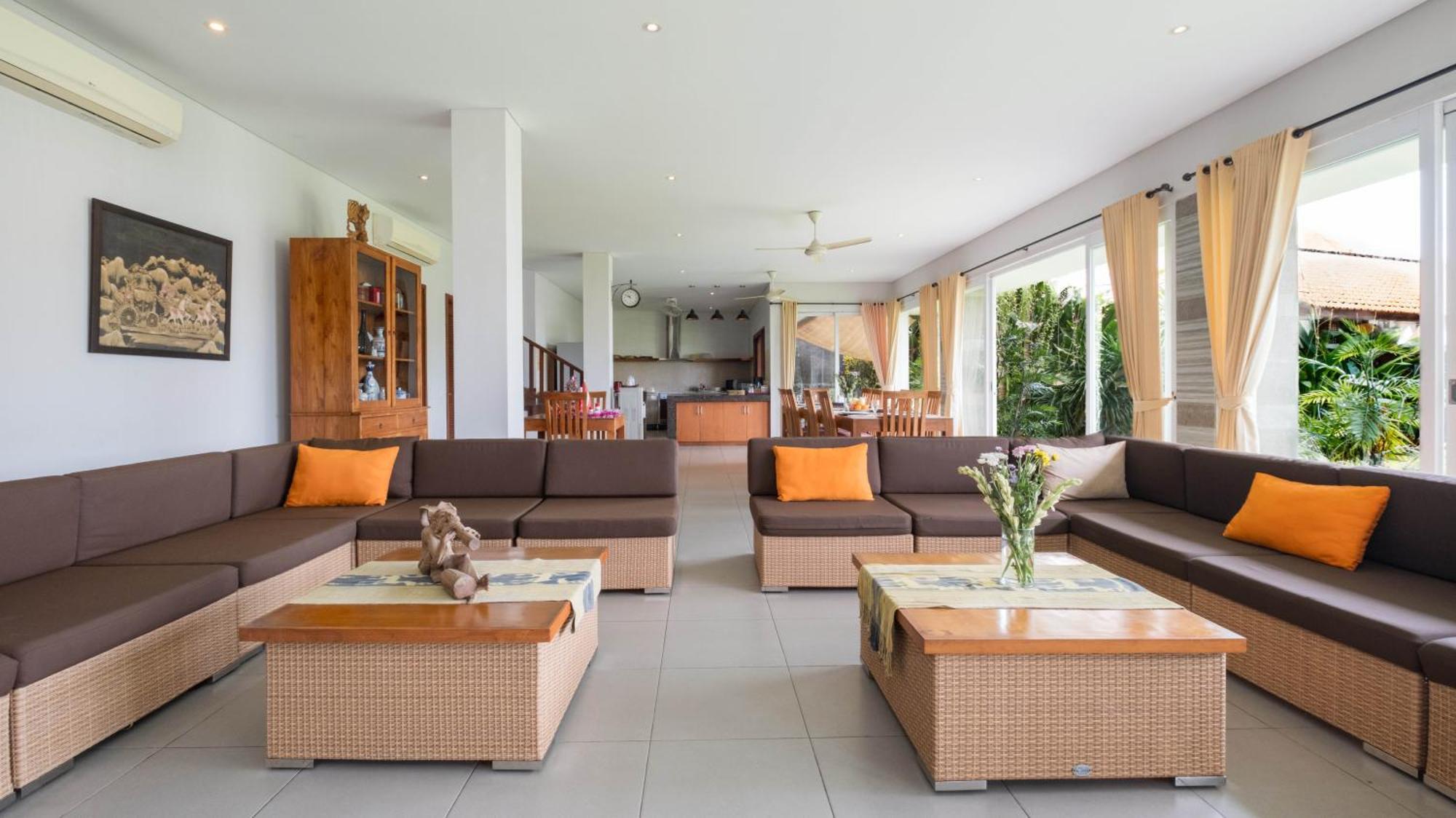 Villa Yenian By Villa Finder Canggu Екстериор снимка