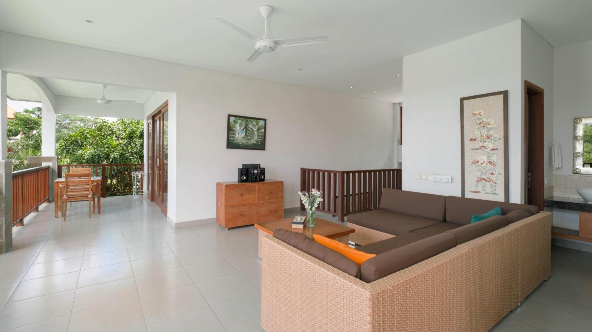 Villa Yenian By Villa Finder Canggu Екстериор снимка