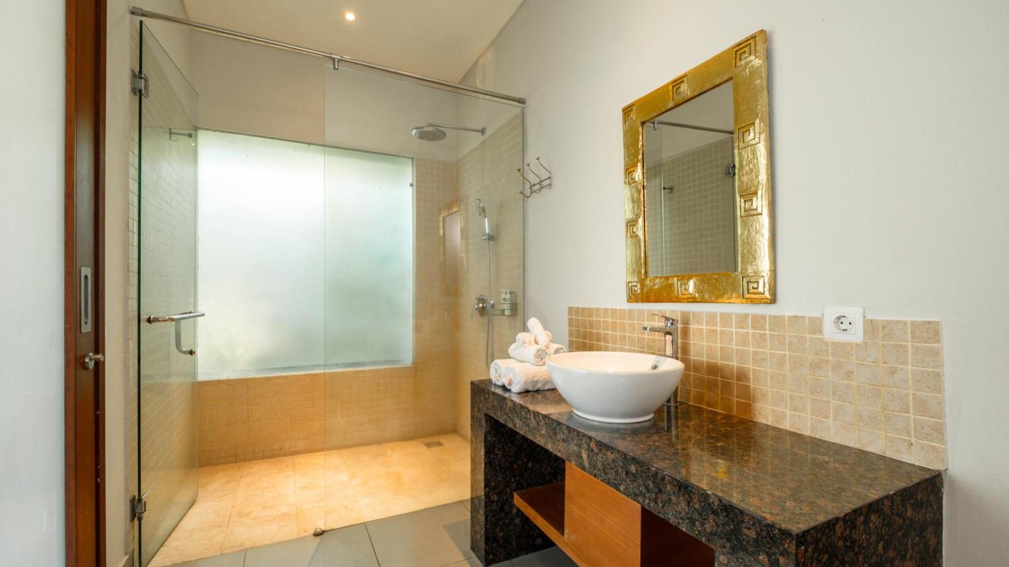 Villa Yenian By Villa Finder Canggu Екстериор снимка