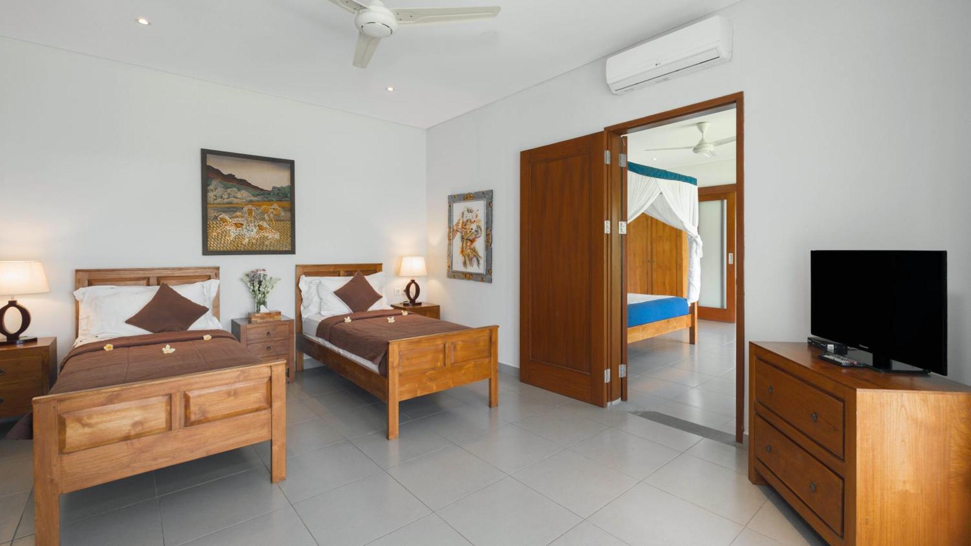 Villa Yenian By Villa Finder Canggu Екстериор снимка